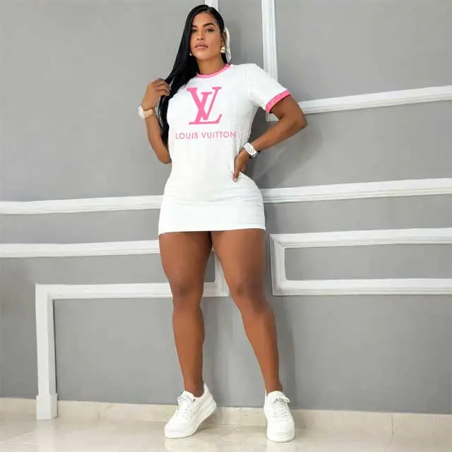 Embroidery Embossing Short Sleeve Bodycon Dress