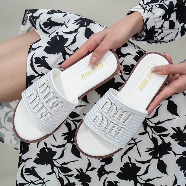 Fashion Braid Women Beach Slipper