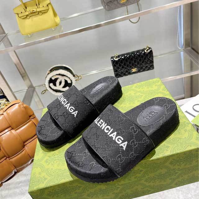 Fashion Embroidery Thick-Soled Slipper