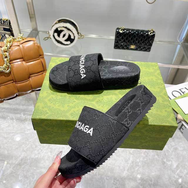 Fashion Embroidery Thick-Soled Slipper