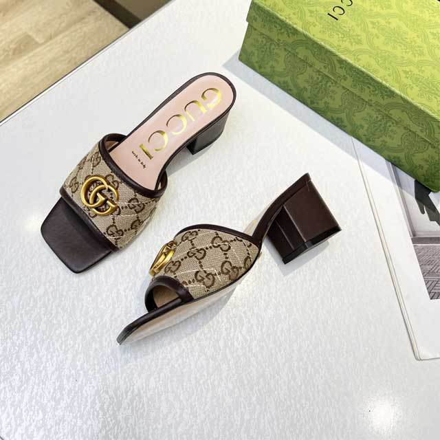 Metal Logo Summer Chunky Sandals