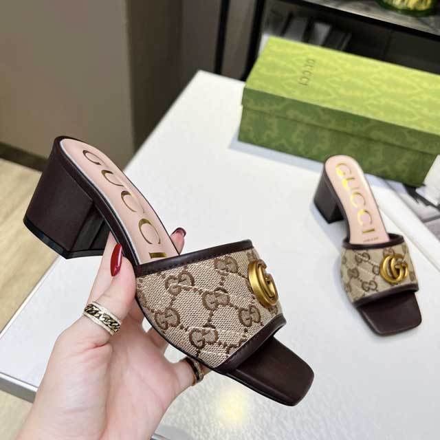 Metal Logo Summer Chunky Sandals