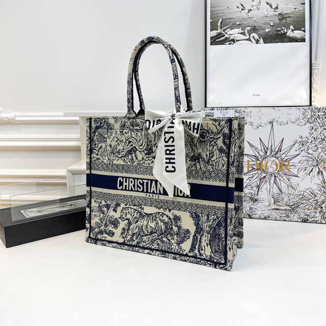 Fashion Printed Canvas Handbag