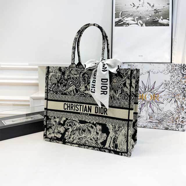 Fashion Printed Canvas Handbag