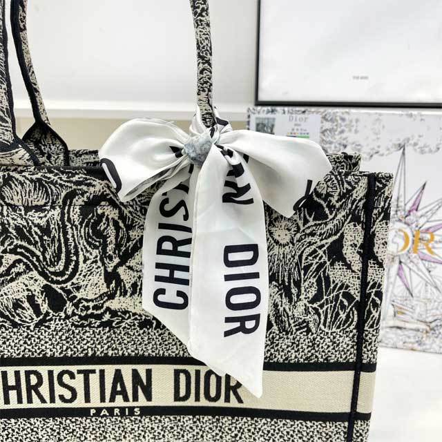 Fashion Printed Canvas Handbag