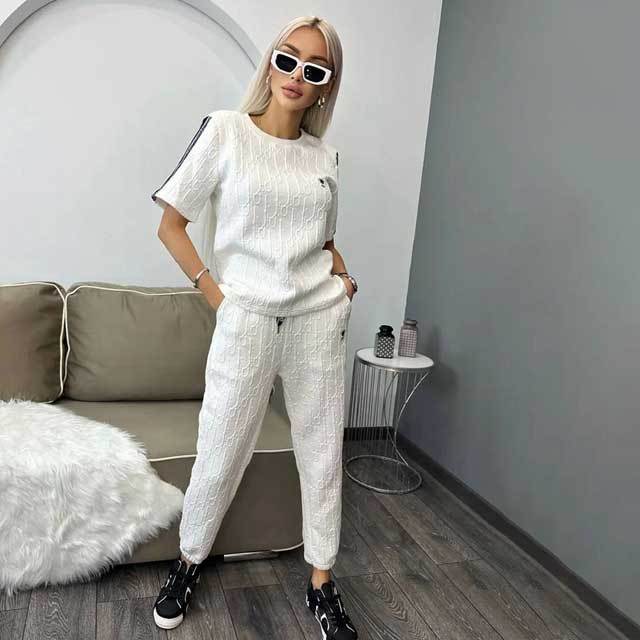 Embroidery Embossing Casual Pants Suit