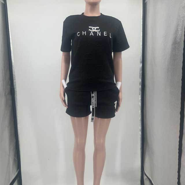 Fashion Embossing Pearl Casual Short Set