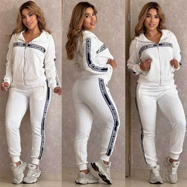 Letter Embossing Hooded Jogging Suit
