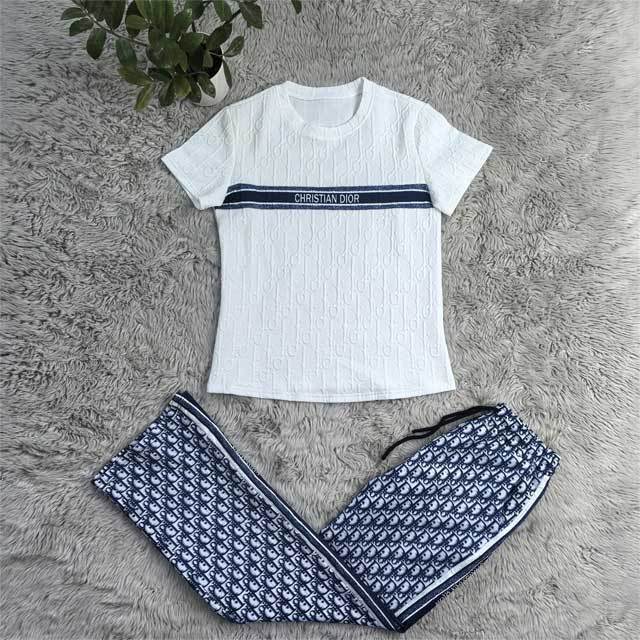 Letter Embossing Short Sleeve Pants Set