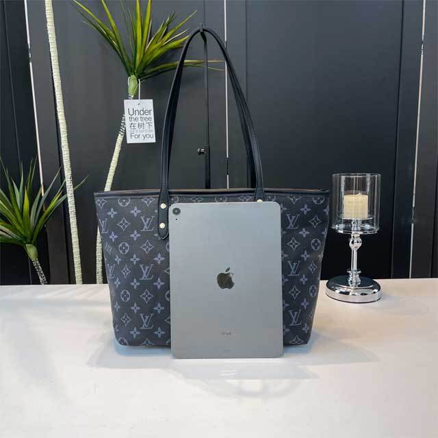 Metal Logo Leather Printed Women Handbag