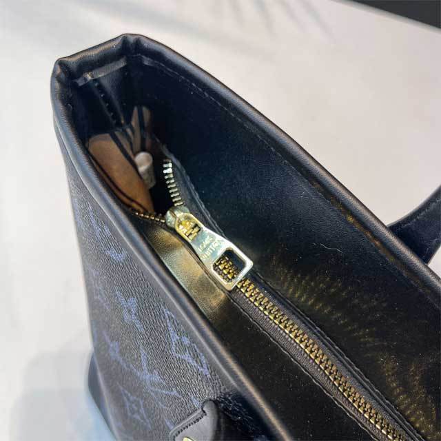 Metal Logo Leather Printed Women Handbag