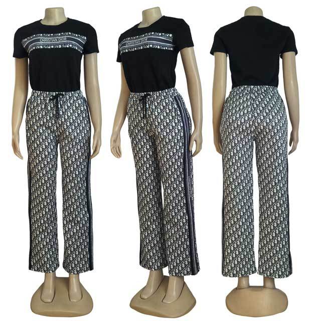 Fashion Embossing Short Sleeve Pants Suit