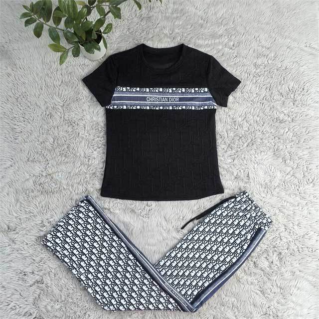 Fashion Embossing Short Sleeve Pants Suit