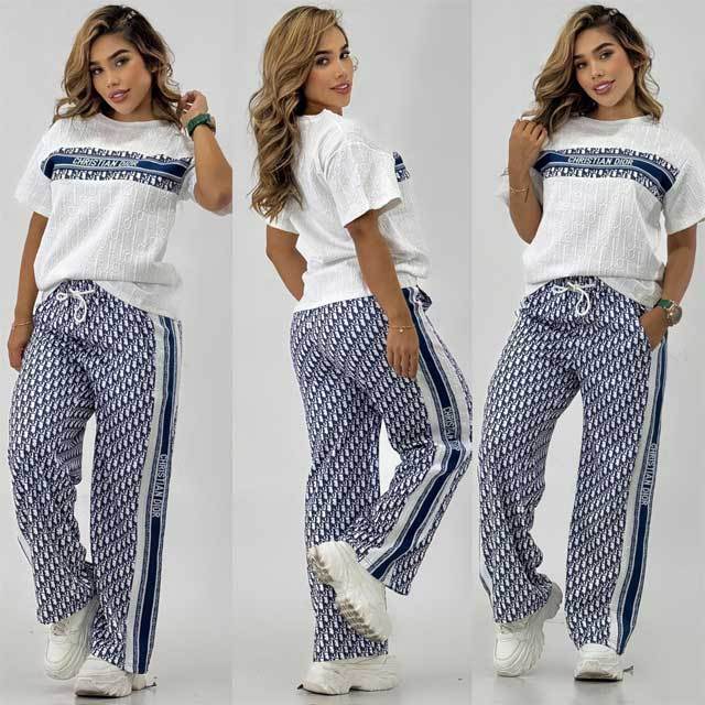 Fashion Embossing Short Sleeve Pants Suit
