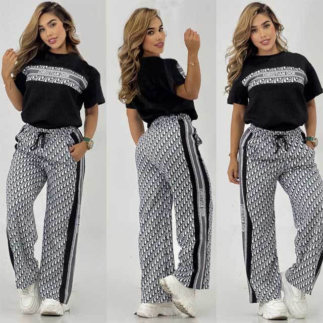 Fashion Embossing Short Sleeve Pants Suit