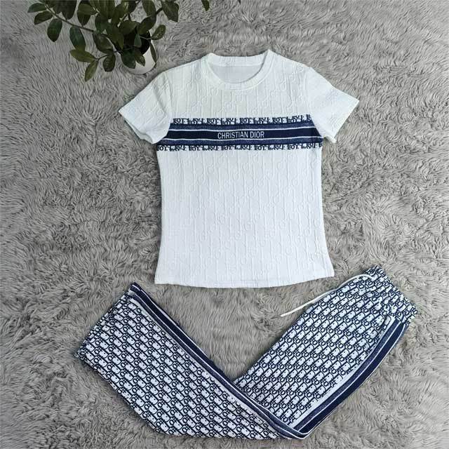 Fashion Embossing Short Sleeve Pants Suit