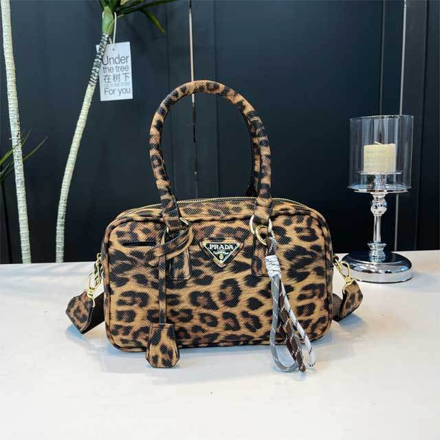Fashion Logo Leather Crossbody Bag