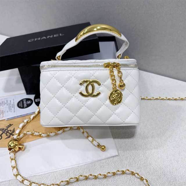 Metal Logo Leather Fashion Makeup Bag