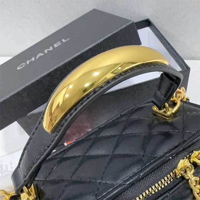 Metal Logo Leather Fashion Makeup Bag
