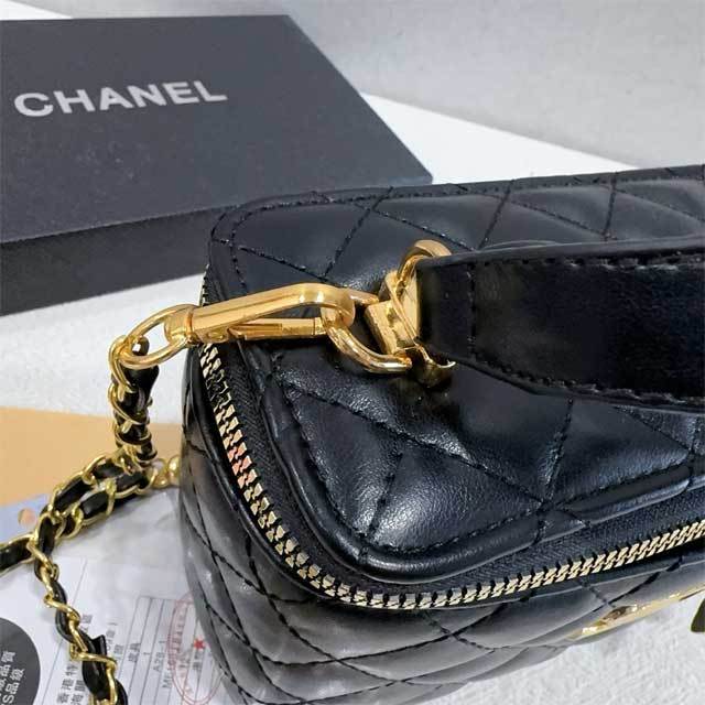 Metal Logo Leather Fashion Makeup Bag