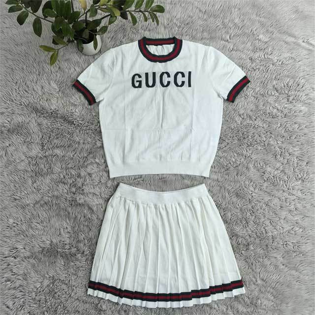 Fashion Knit Pleated Skirt Set