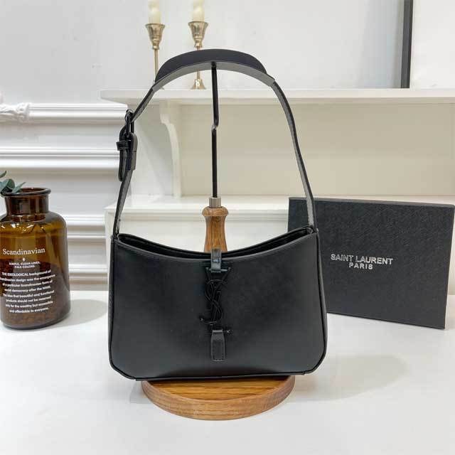 Metal Logo Leather Fashion Women Purses