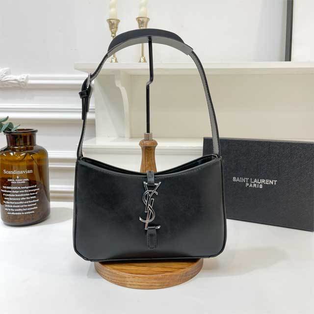 Metal Logo Leather Fashion Women Purses