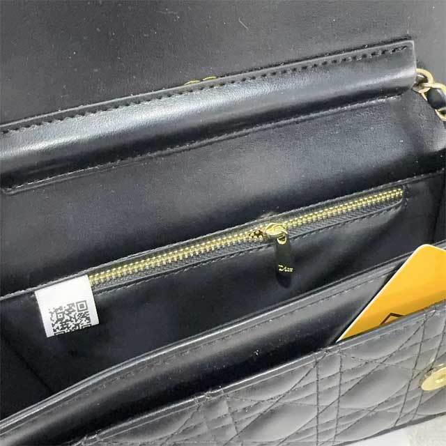 Chained Leather Fashion Messenger Bag