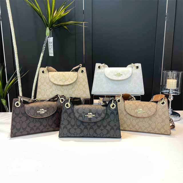 Metal Logo Leather Fashion Women Purses