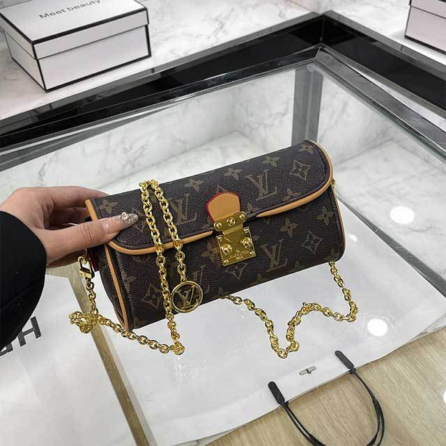 Chained Leather Printed Shoulder Bag