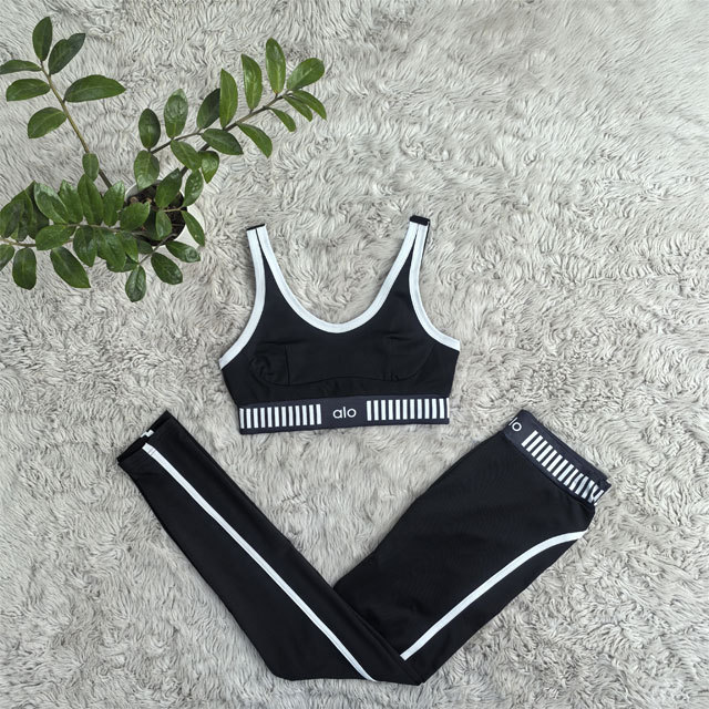 Skinny Tank Top Sport Pants Suit