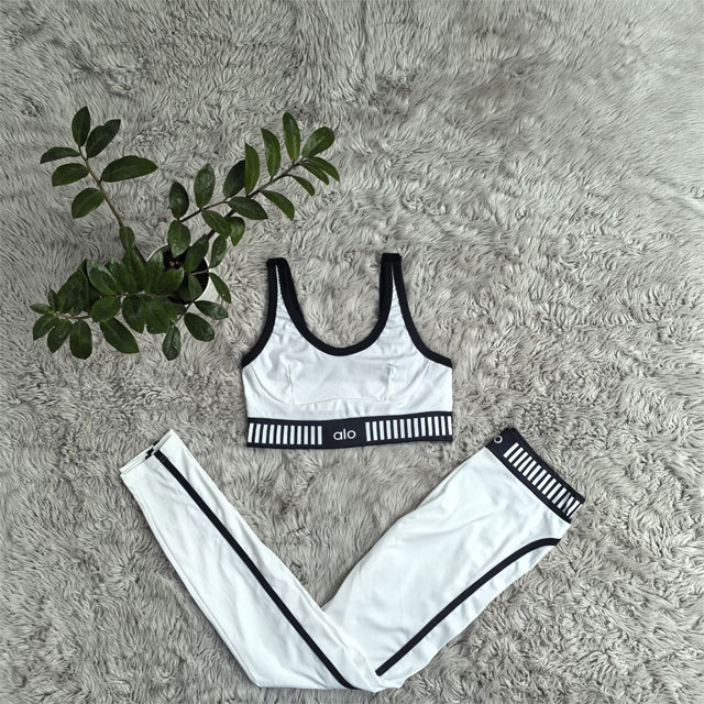 Skinny Tank Top Sport Pants Suit