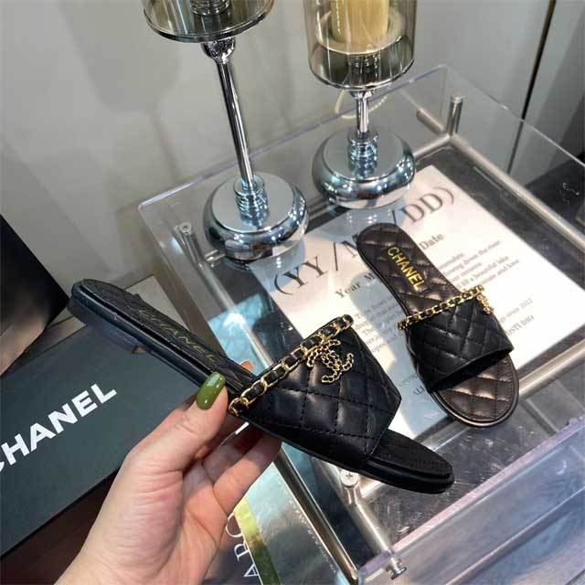 Fashion Leather Women Casual Slipper