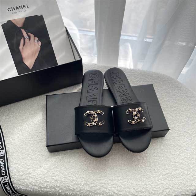 Metal Logo Women Fashion Flat Sandals