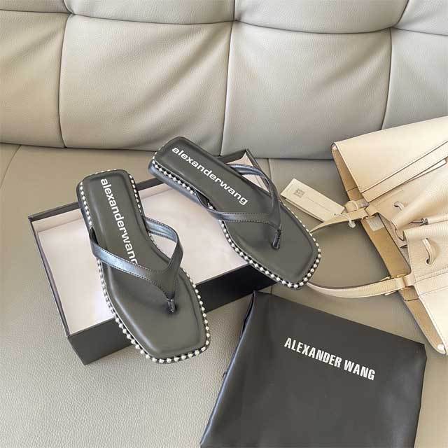 Fashion Leather Embellished Flip Flops