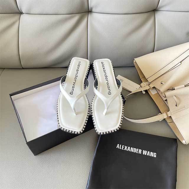 Fashion Leather Embellished Flip Flops