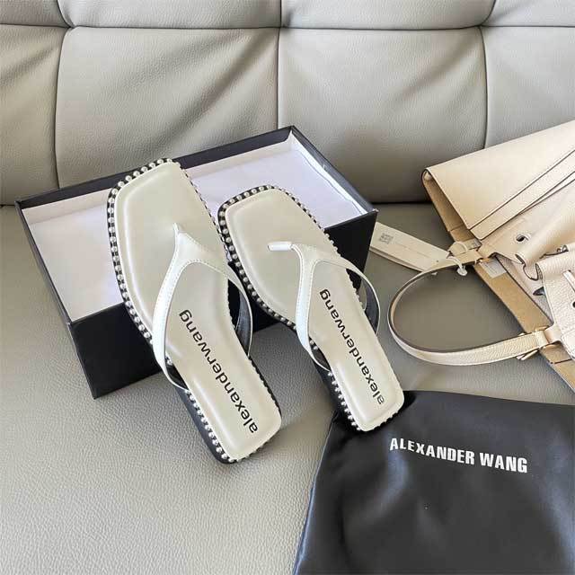 Fashion Leather Embellished Flip Flops