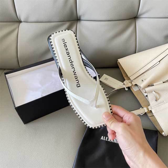 Fashion Leather Embellished Flip Flops