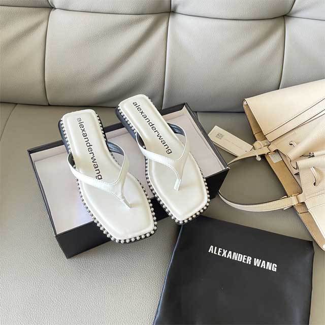 Fashion Leather Embellished Flip Flops