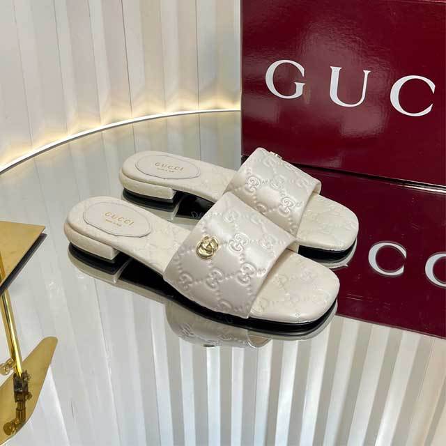 Leather Fashion Embossing Flat Sandals