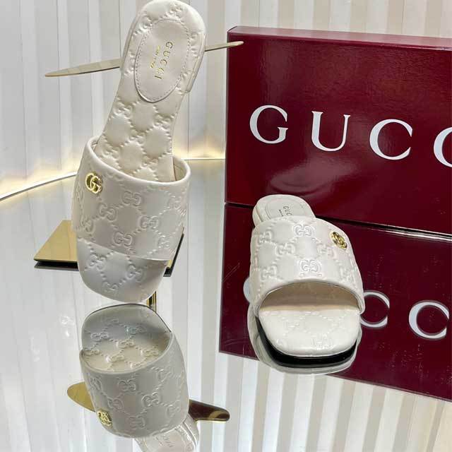 Leather Fashion Embossing Flat Sandals