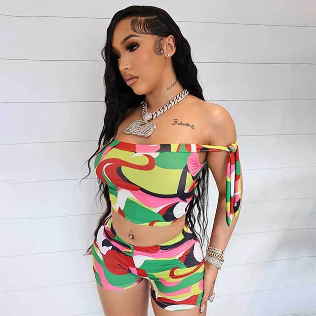 Colorful Printed Off Shoulder Crop Top 2 Pieces Short Set