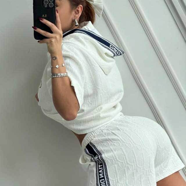 Fashion Embroidery Embossing Hooded Top Short Set
