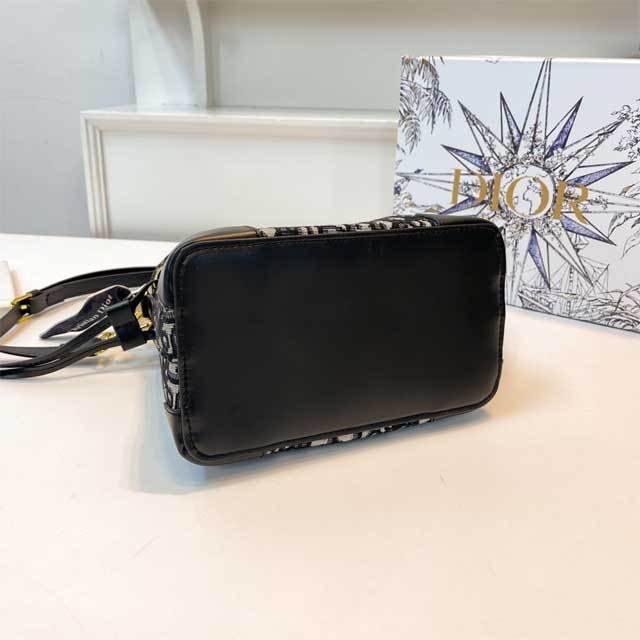 Printed Women Crossbody Bucket Bag