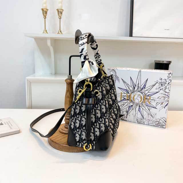 Printed Women Crossbody Bucket Bag