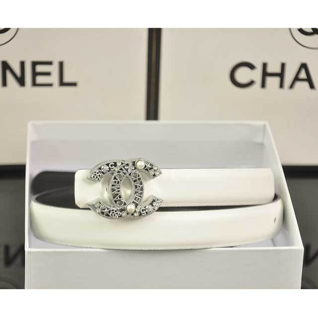 Pearl Embellished Leather Fashion Belt