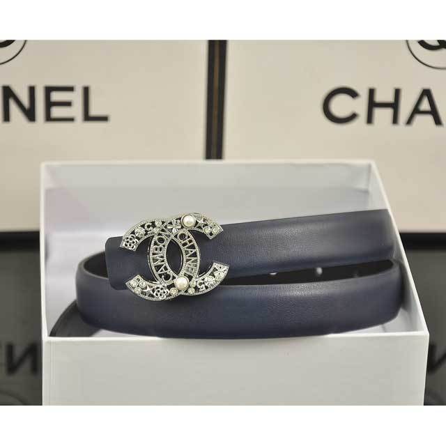Pearl Embellished Leather Fashion Belt