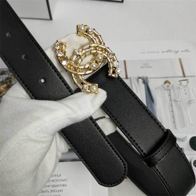 Pearl Hollow Out Leather Fashion Belt