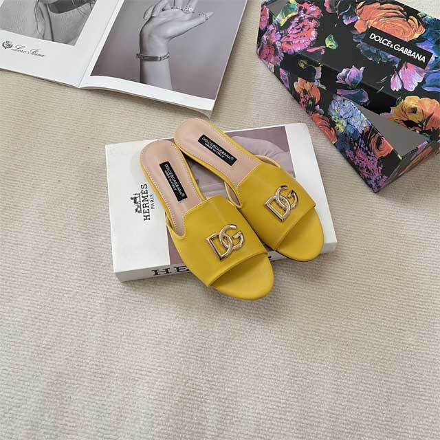 Fashion Metal Logo Beach Flat Slides