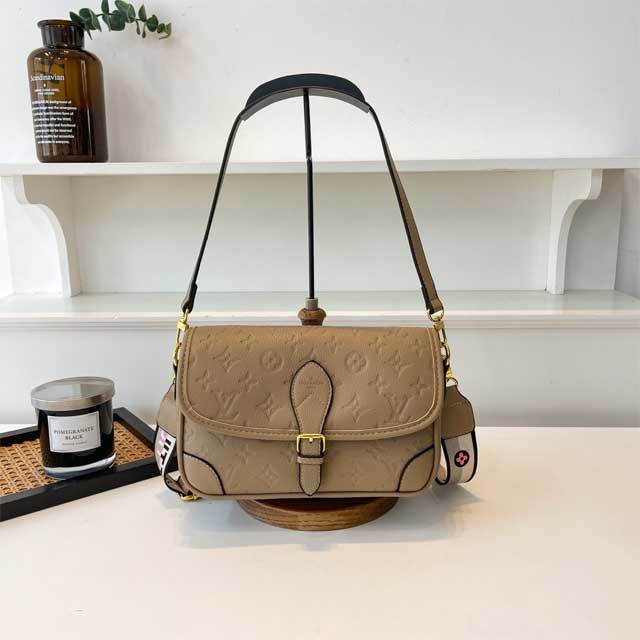 Leather Embossing Fashion Messenger Bag